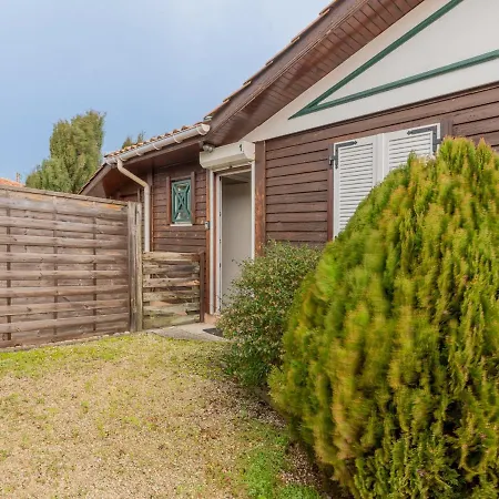 Maison T3 Pour 4 Personnes A 400m De La Et Du Centre, Avec Terrasse Et Parking. - Fr-1-521-210 *
